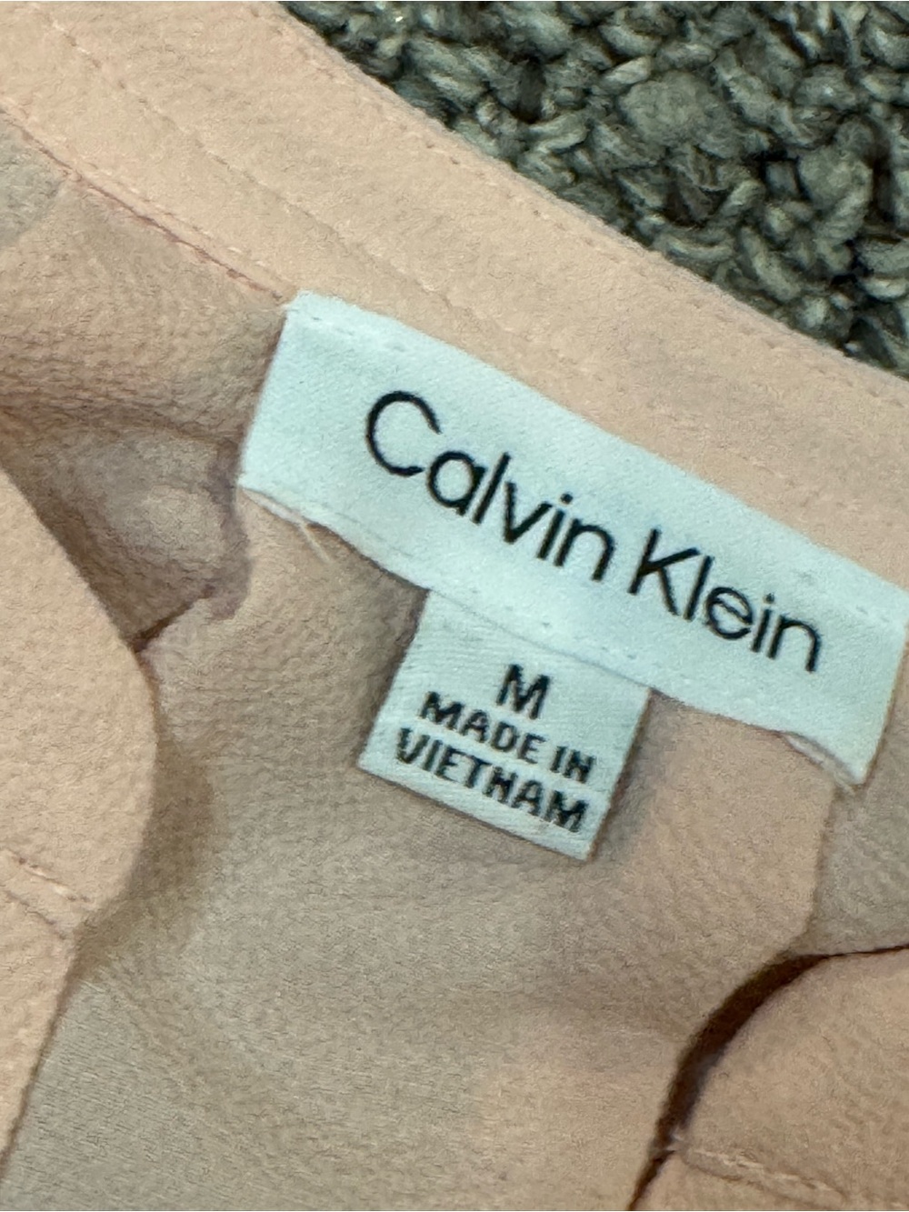 Calvin Klein Light Pink Flutter Sleeve Split-Neck Blouse - Picture 4 of 6